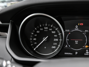 20183.0L V6 SE п؅^