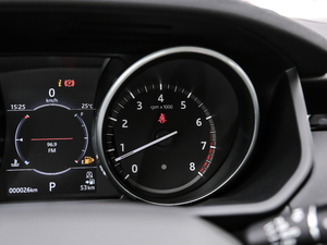 20183.0L V6 SE п؅^