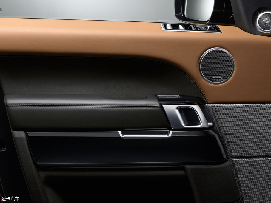 2018����\�� 3.0 V6 HSE DYNAMIC