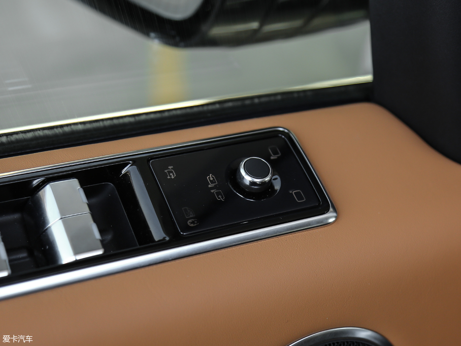 2018\ 3.0 V6 HSE DYNAMIC