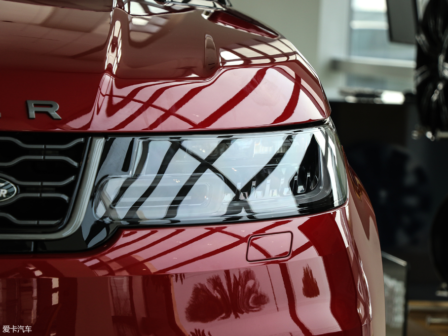 2018\ 3.0 V6 HSE DYNAMIC