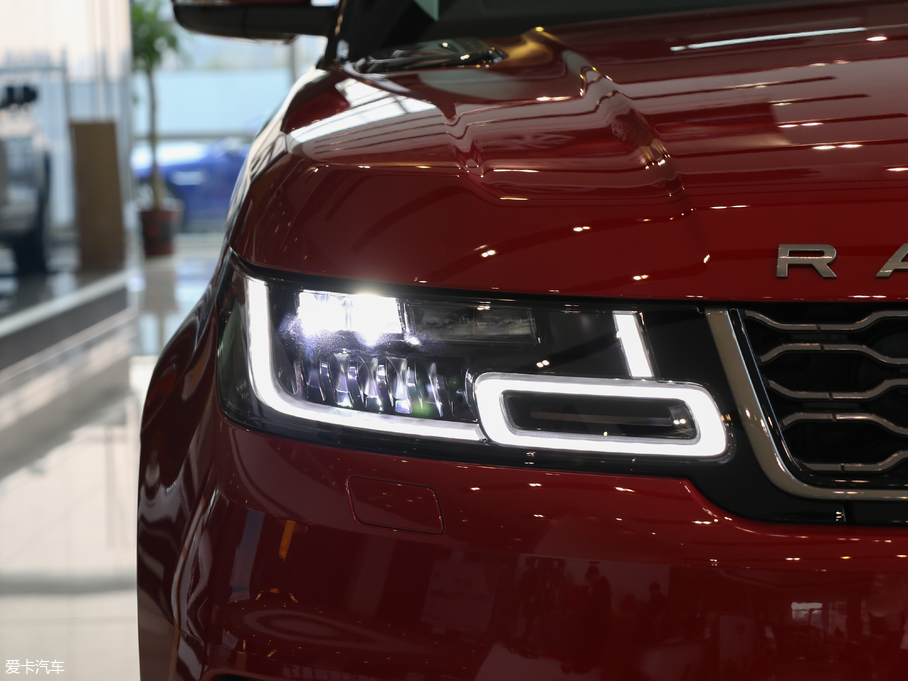 2018\ 3.0 V6 HSE DYNAMIC