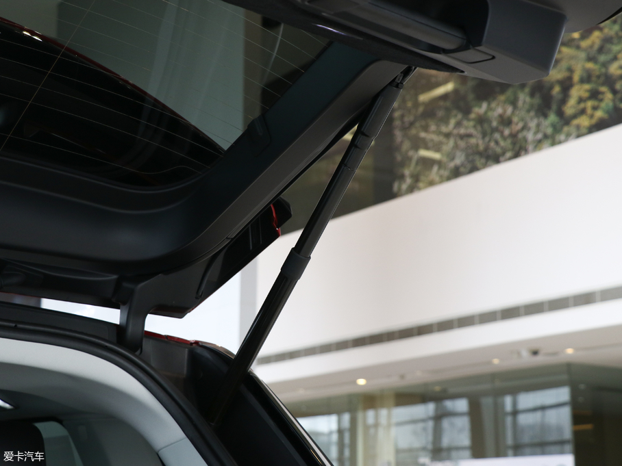 2018\ 3.0 V6 HSE DYNAMIC