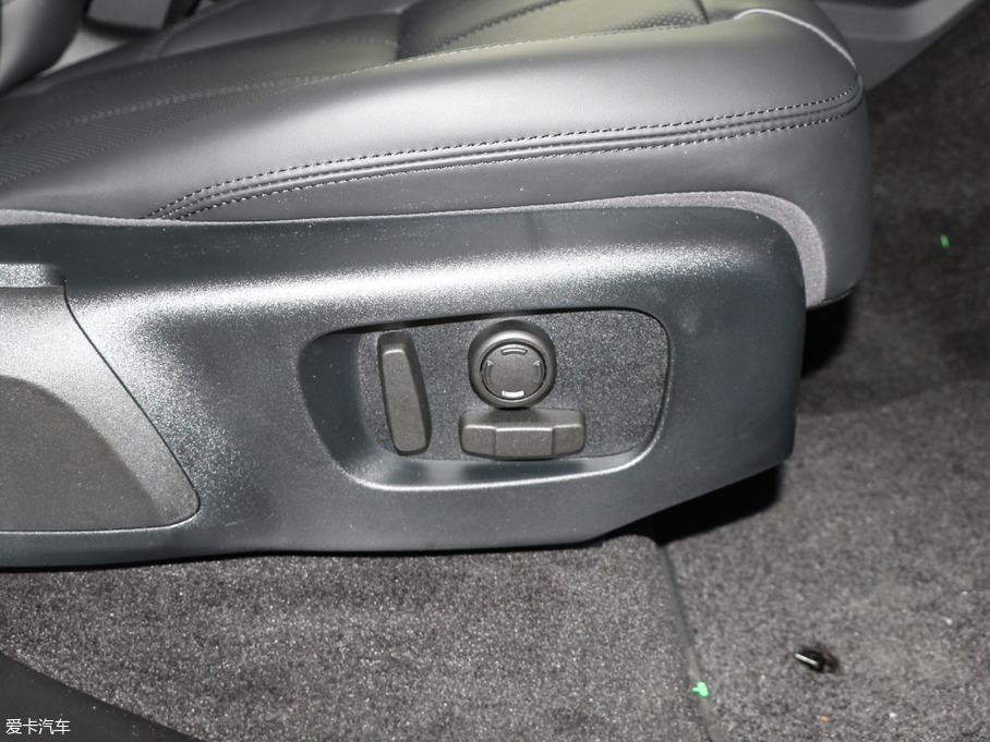 2018\ 3.0 V6 HSE DYNAMIC