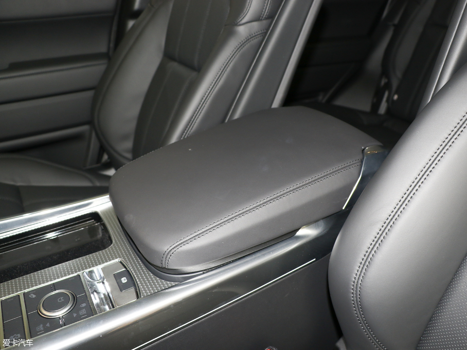 2018\ 3.0 V6 HSE DYNAMIC