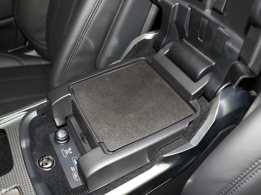 2018\ 3.0 V6 HSE DYNAMIC