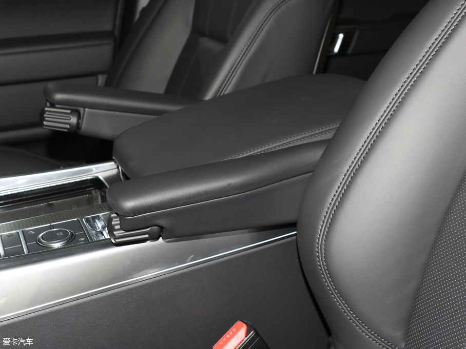 2018\ 3.0 V6 HSE DYNAMIC