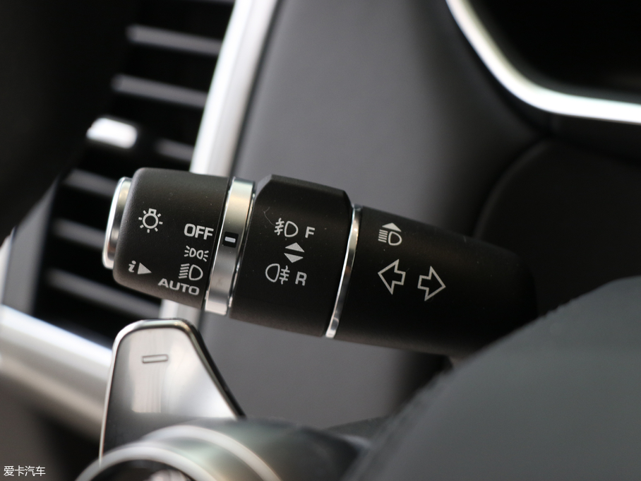 2018����\�� 3.0 V6 HSE DYNAMIC