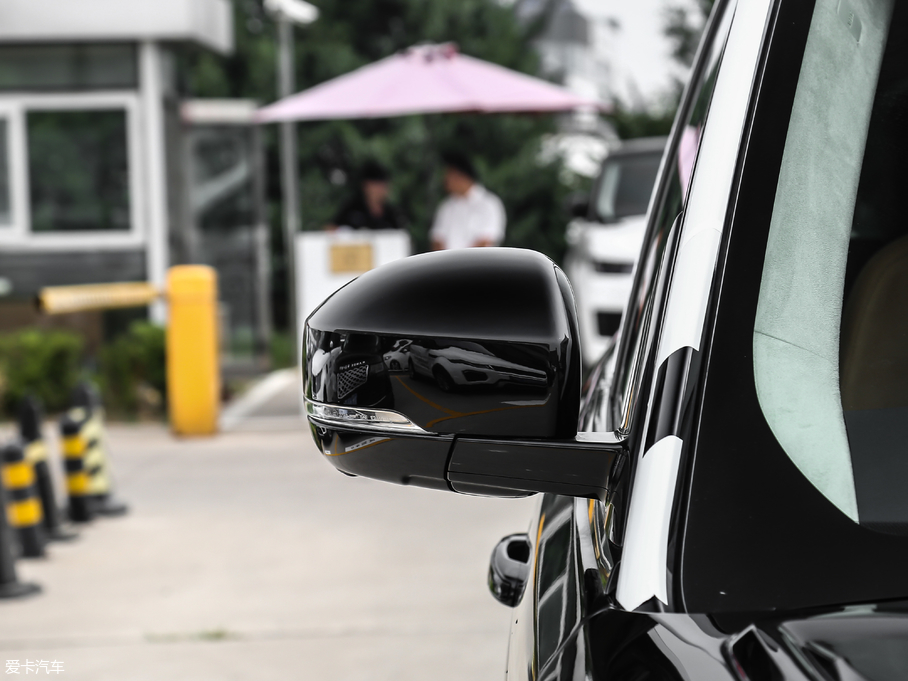 2018\ 3.0 V6 hЄDYNAMIC