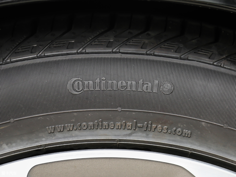 2018\ 3.0 V6 hЄDYNAMIC