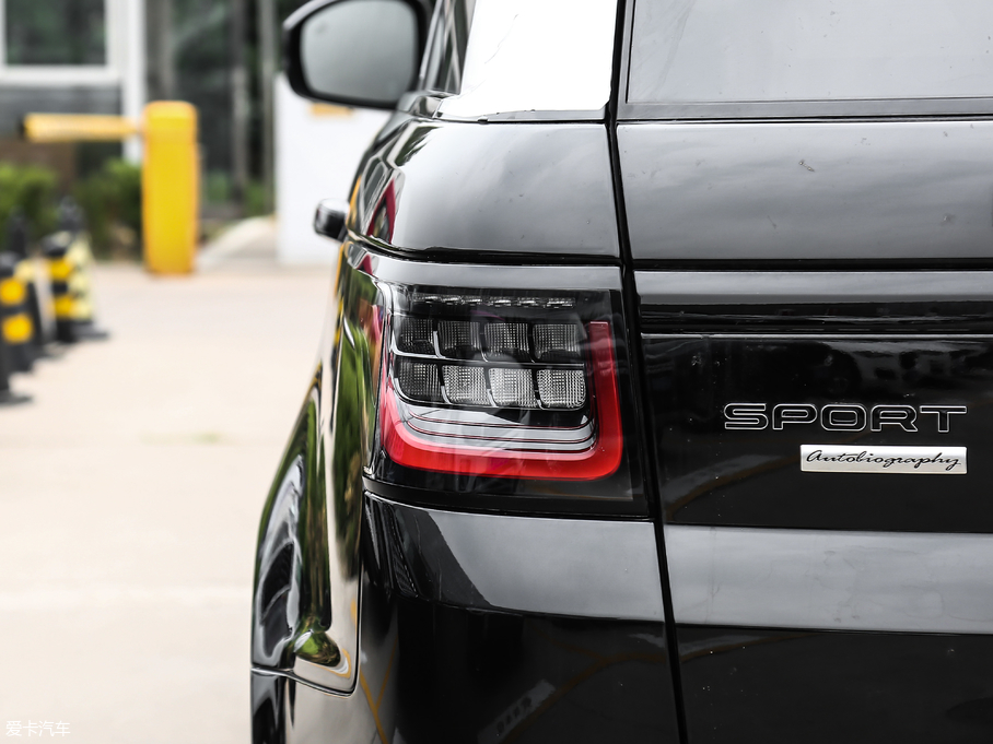 2018\ 3.0 V6 hЄDYNAMIC