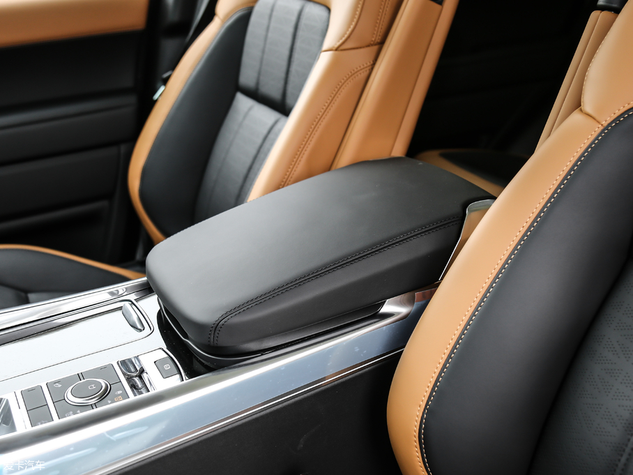 2018\(yn)(dng) 3.0 V6 hЄ(chung)DYNAMIC