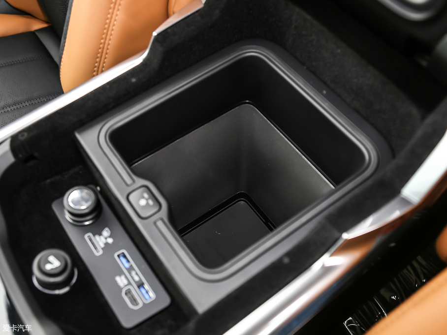 2018\ 3.0 V6 hЄDYNAMIC