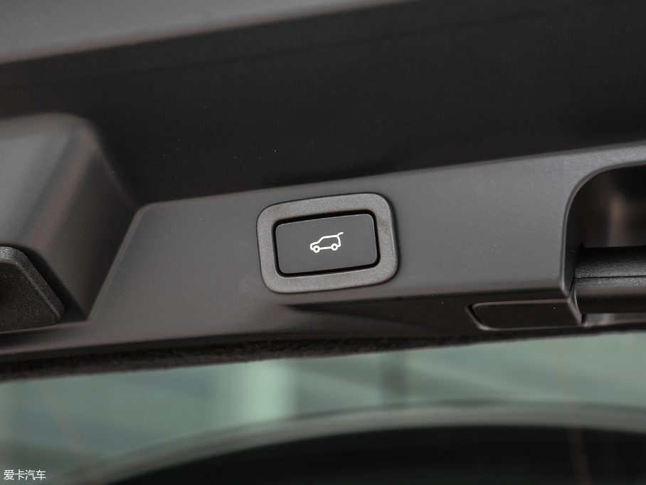 2018\ 3.0 V6 hЄDYNAMIC