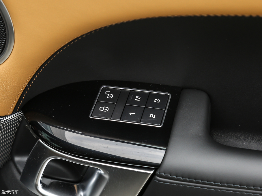 2018\ 3.0 V6 hЄ(chung)DYNAMIC