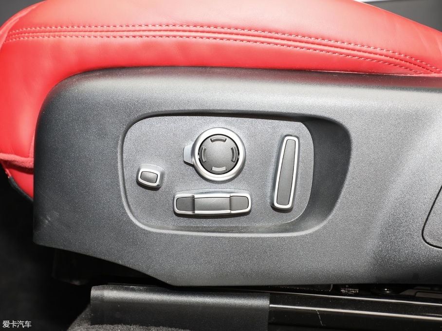 2018\ 3.0 V6 hЄDYNAMIC