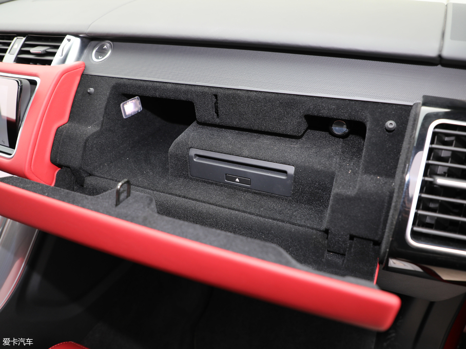 2018\(yn)(dng) 3.0 V6 hЄ(chung)DYNAMIC