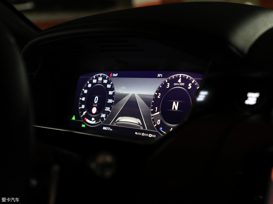 2018\ 3.0 V6 hЄDYNAMIC