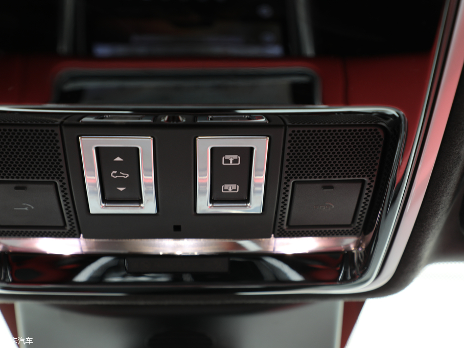 2018\ 3.0 V6 hЄDYNAMIC