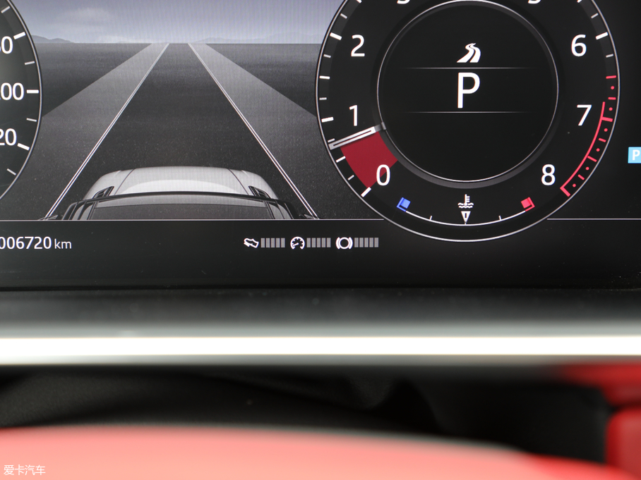 2018\(yn)(dng) 3.0 V6 hЄ(chung)DYNAMIC