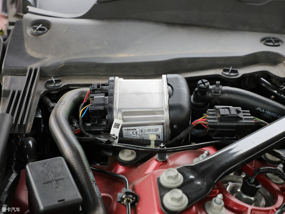 2018\ 3.0 V6 hЄDYNAMIC