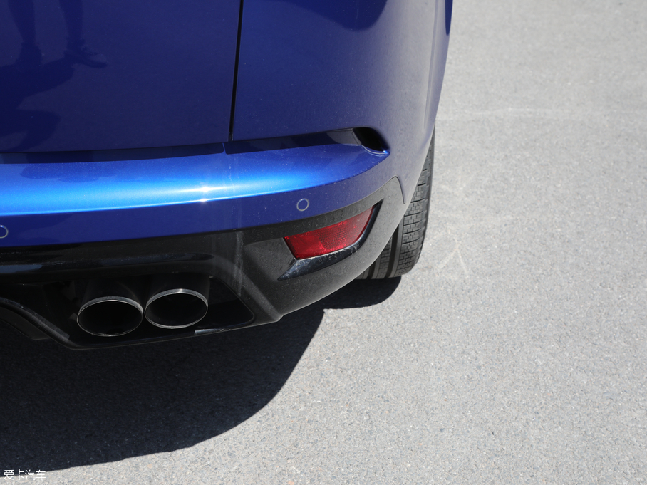 2018\(yn)(dng) 5.0 V8 SVR