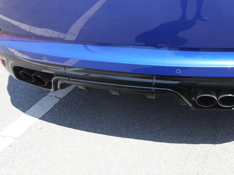 2018����\(y��n)��(d��ng) 5.0 V8 SVR