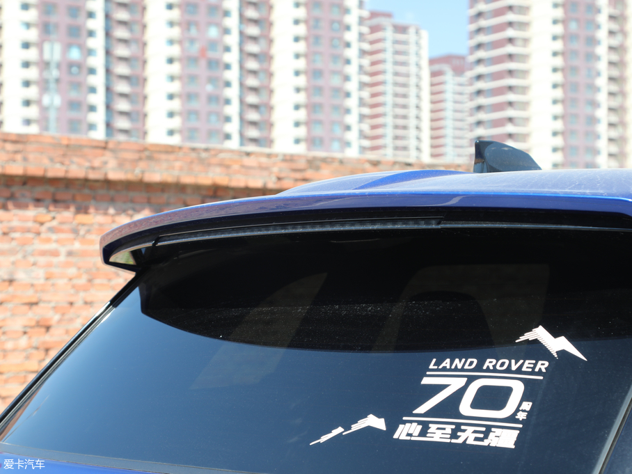 2018����\(y��n)��(d��ng) 5.0 V8 SVR