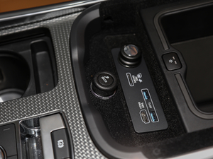 20183.0 V6 HSE DYNAMIC g