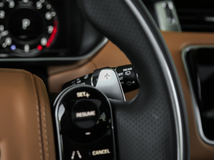 20183.0 V6 HSE DYNAMIC п؅^