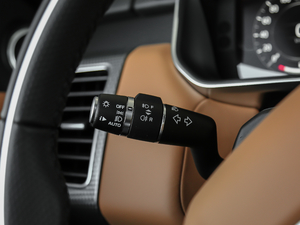 20183.0 V6 HSE DYNAMIC п؅^