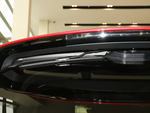 20183.0 V6 HSE DYNAMIC ^