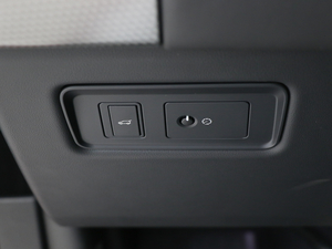 20183.0 V6 HSE DYNAMIC п؅^