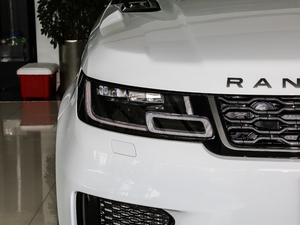 20183.0 V6 HSE DYNAMIC ^