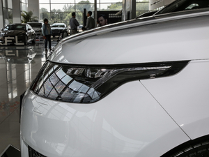 20183.0 V6 HSE DYNAMIC ^