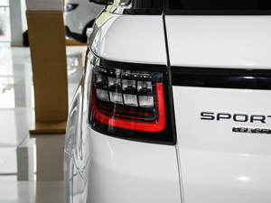 20183.0 V6 HSE DYNAMIC ^