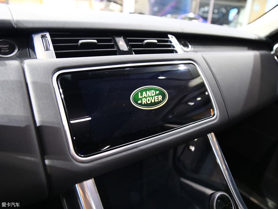 2018\Դ PHEV P400e