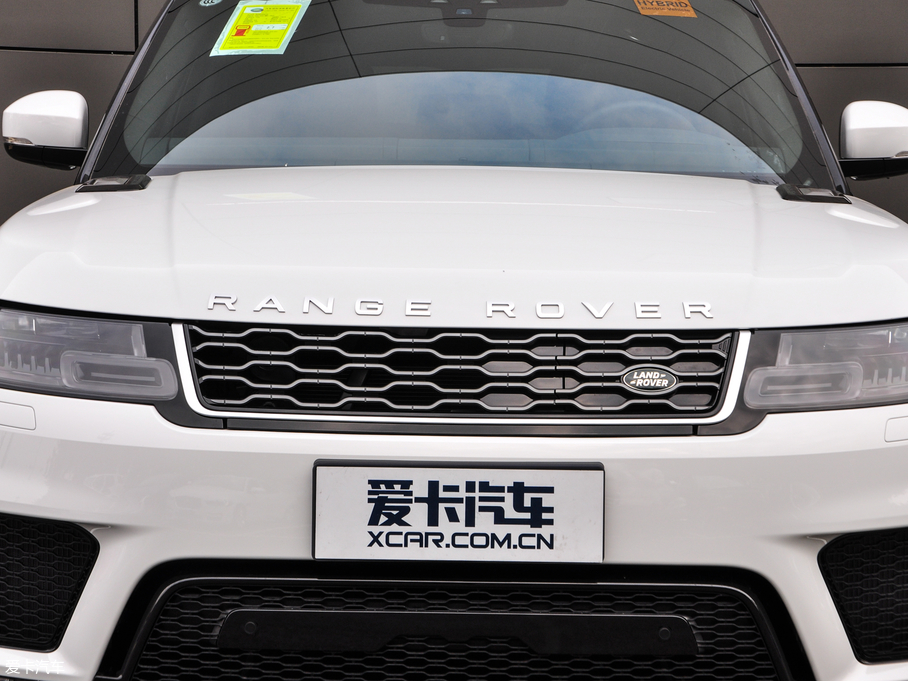 2018\Դ PHEV P400e