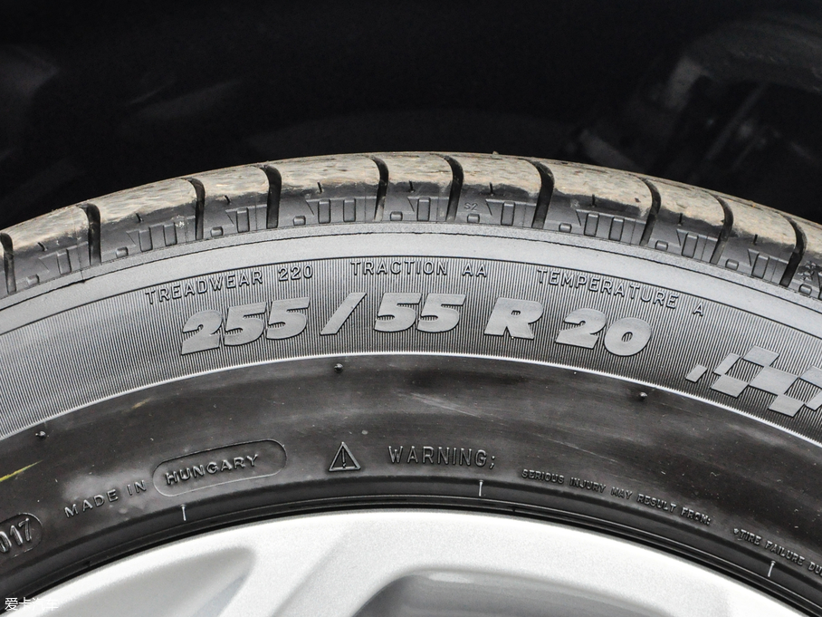 2018\Դ PHEV P400e