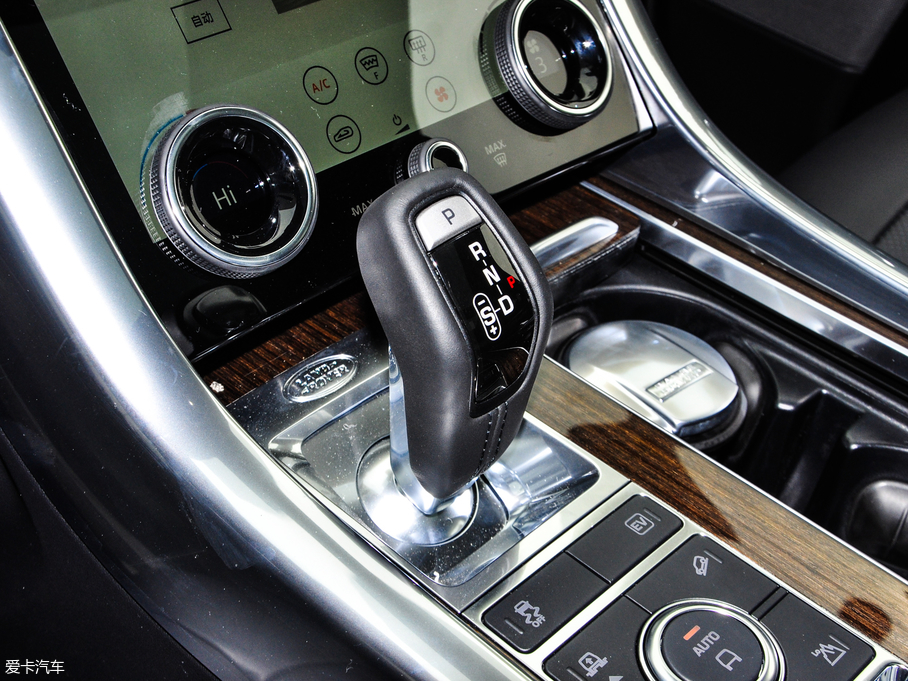 2018\Դ PHEV P400e