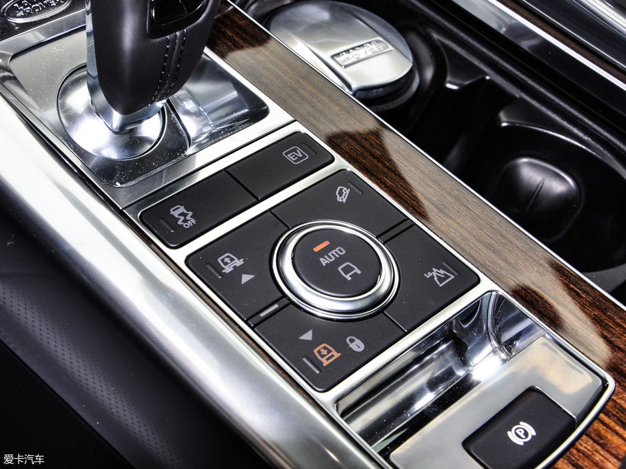 2018\(yn)Դ PHEV P400e