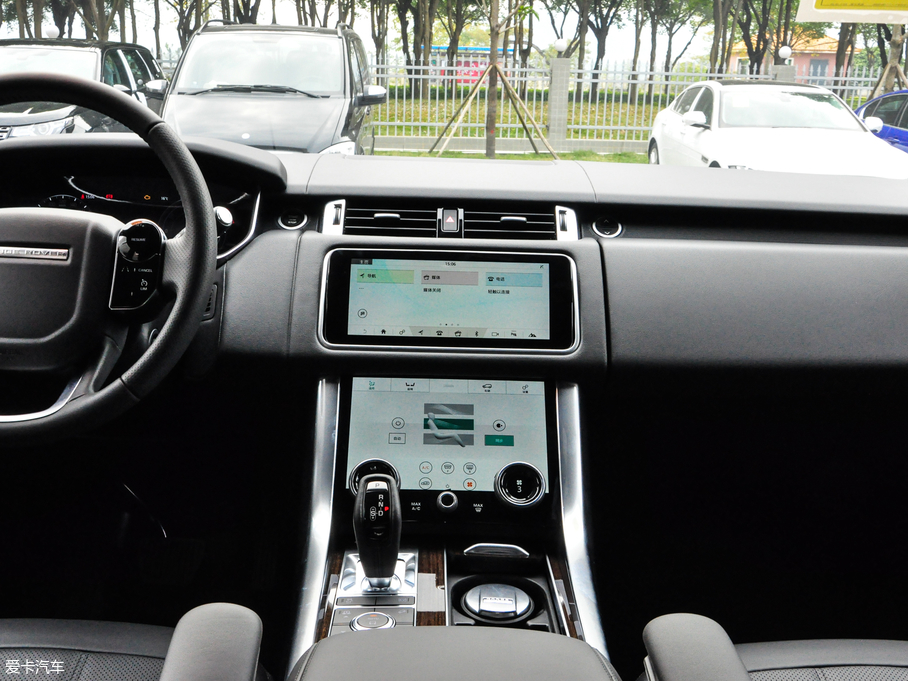 2018\Դ PHEV P400e