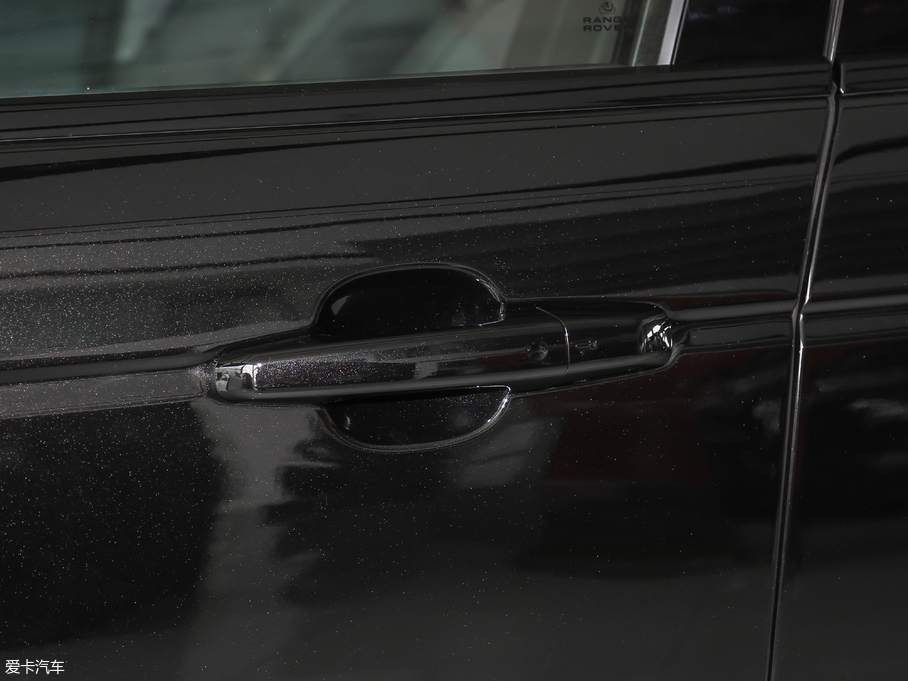 2018\Դ PHEV P400e