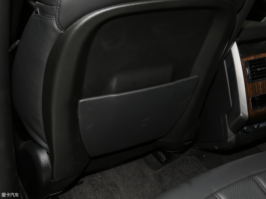 2018\Դ PHEV P400e