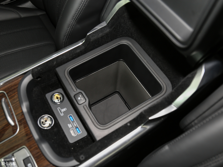 2018\(yn)(dng)Դ PHEV P400e