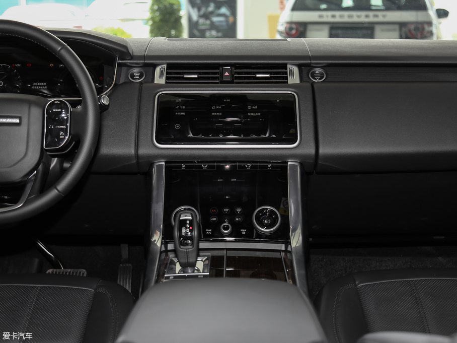 2018\Դ PHEV P400e