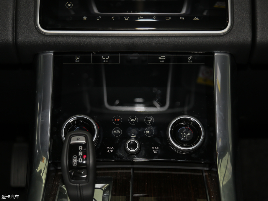 2018\Դ PHEV P400e