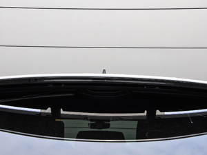 2018PHEV P400e (x)(ji)^