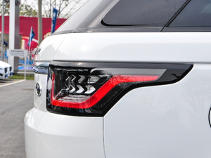 2018PHEV P400e (x)(ji)^