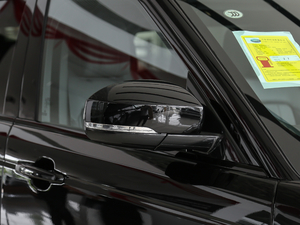 2018PHEV P400e (x)(ji)^